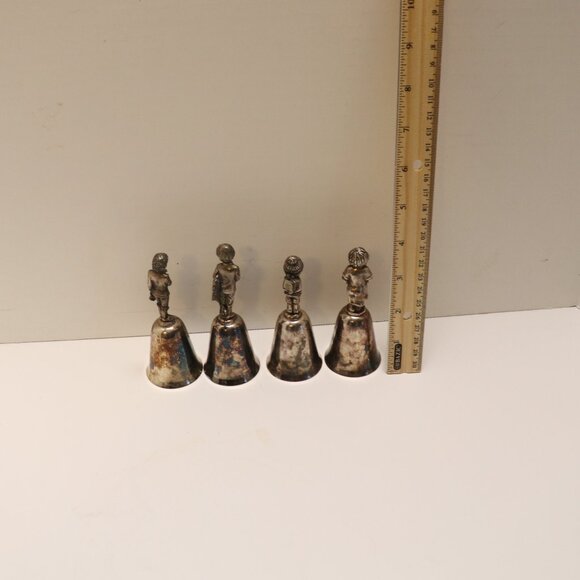 4 Pewter Christmas Bells Pre-Owned - Picture 4 of 4